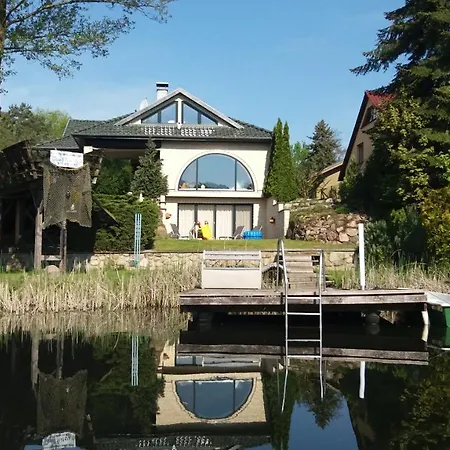 Сasa de vacaciones Kama Ferienhaeuser Haus Kathrin *